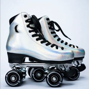 MOONLIGHT ROLLER | The Moon Boot - FLASHDANCE Quad Roller skates